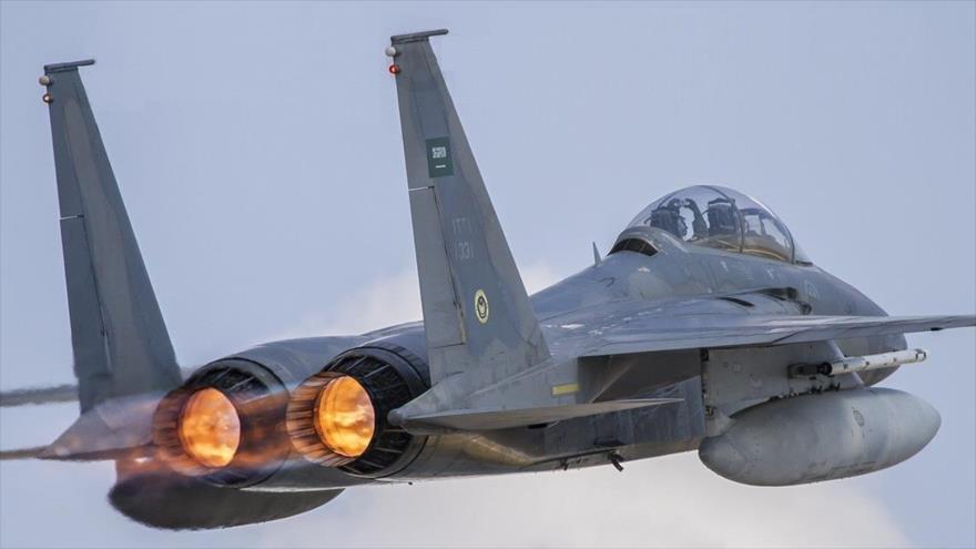 Un cazabombardero saudí F-15 Strike Eagle, de producción estadounidense.