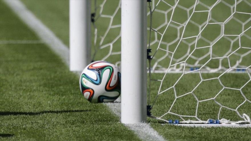 La UEFA analiza usar tecnología en línea de gol para Eurocopa 2016 y otros torneos europeos.