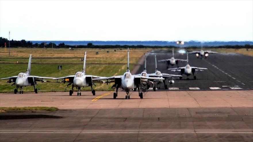 Cazabombarderos Panavia Tornado de la Aviación del Reino Unido.