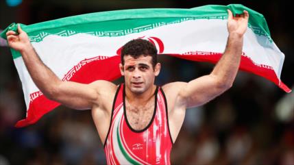 Luchador iraní ocupa 2º lugar mundial en clasificación de FILA