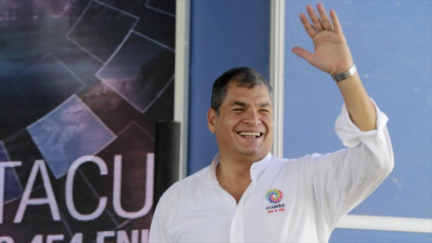 El presidente de Ecuador, Rafael Correa, presenta su informe semanal de actividades, desde la ciudad de Latacunga, Cotopaxi. 12 de diciembre de 2015