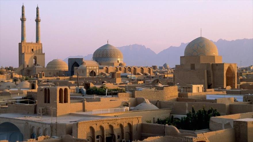 Una perspectiva de la ciudad histórica de Meybod en la provincia de Yazd, centro de Irán.