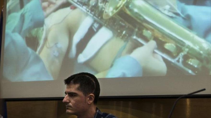 Video: Extirpan tumor cerebral a un paciente mientras toca el saxofón | HISPANTV