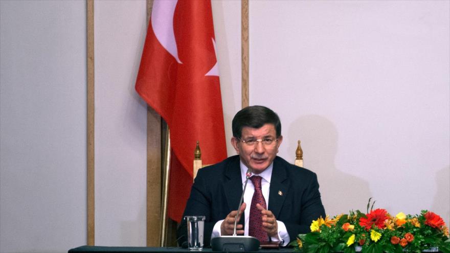 El primer ministro de Turquía, Ahmet Davutoglu.