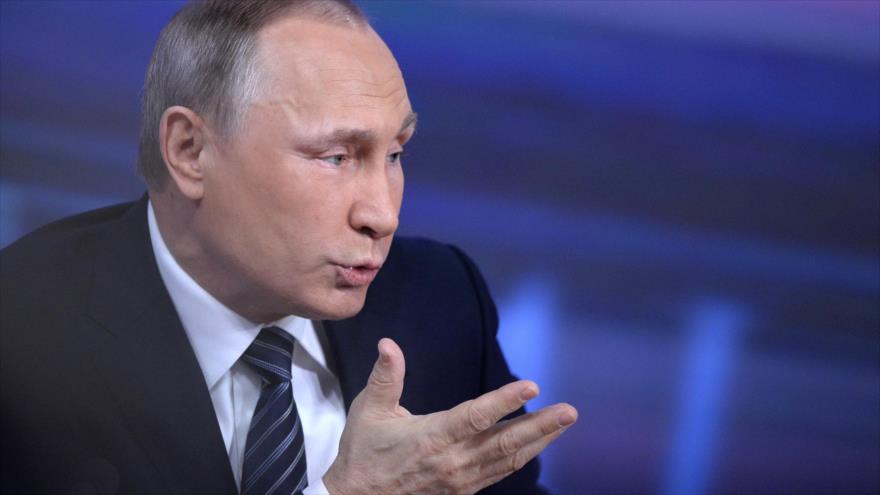 Presidente de Rusia, Vladimir Putin, durante su conferencia de prensa anual en Moscú, 17 de diciembre de 2015.