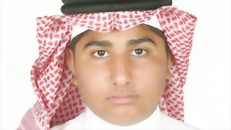 Abdolá al-Zaher, adolescente saudí que espera ser decapitado por asistir a una protesta antiguebernamental.