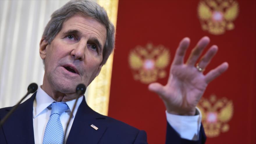 El secretario de Estado de EE.UU., John Kerry, en una rueda de prensa mantenida en Moscú, capital de Rusia, 15 de diciembre de 2015.