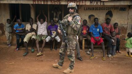 Cascos azules de ONU abusan sexualmente de niños africanos a cambio de comida