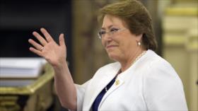 Bachelet celebra la “difícil” aprobación de la educación gratuita en Chile