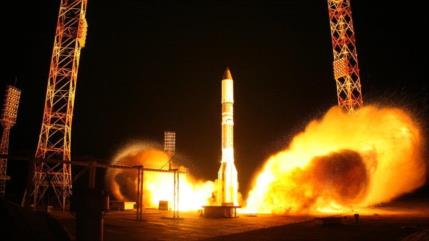 Rusia lanza con éxito su satélite de comunicaciones Express AMU-1