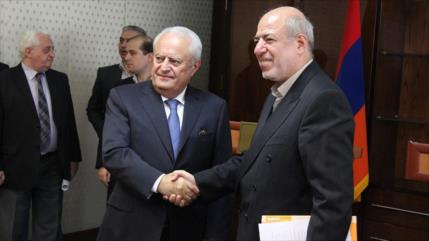 Irán firma acuerdo para incorporarse a redes eléctricas de Rusia, Armenia y Georgia 