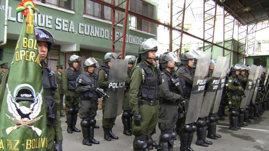 Efectivos de la Policía de Bolivia.