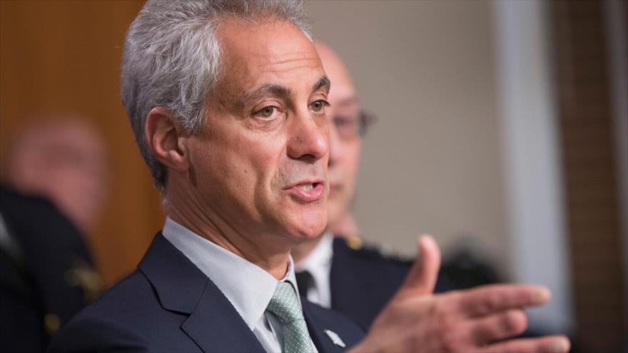 El alcalde de Chicago (EE.UU.), Rahm Emanuel, durante una conferencia de prensa, 30 de diciembre de 2015