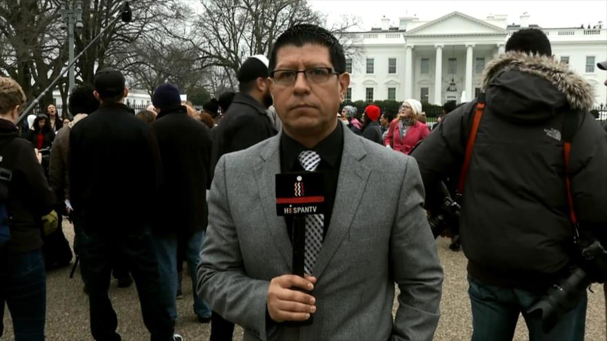  Inmigrantes protestan frente a la Casa Blanca