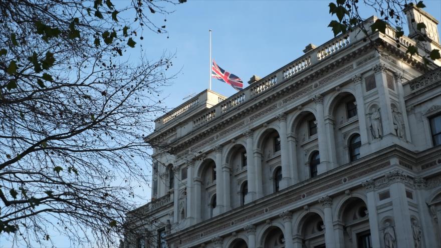 El Foreign Office, vista desde el St. James’s Park, en Londres.