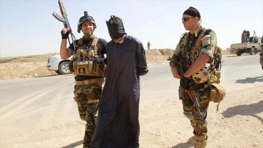 Fuerzas iraquíes arrestan a un presunto miembro de Daesh en Kirkuk, norte de Irak.