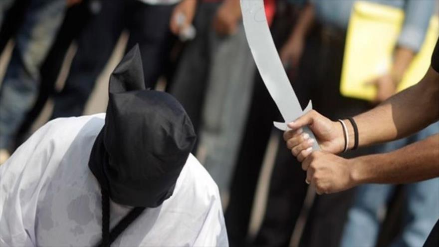 Activistas por los derechos humanos denuncian de manera simbólica alto nivel de decapitaciones en Arabia Saudí.