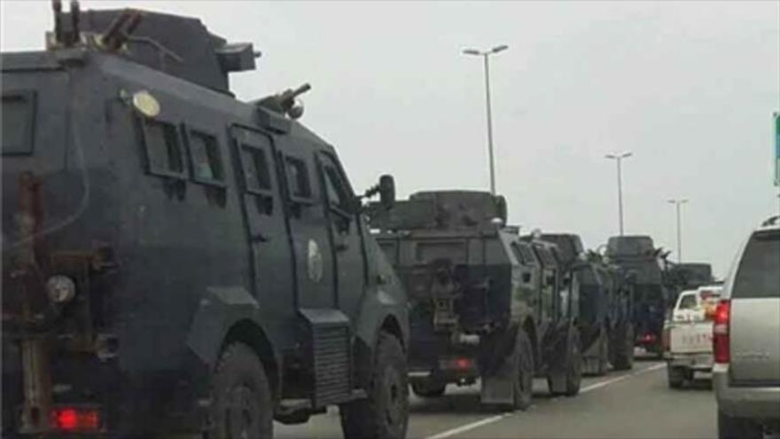 Imagen divulgada en las redes sociales confirma la movilización de vehículos blindados de Arabia Saudí hacia la ciudad de Al-Qatif, 2 de enero de 2016.