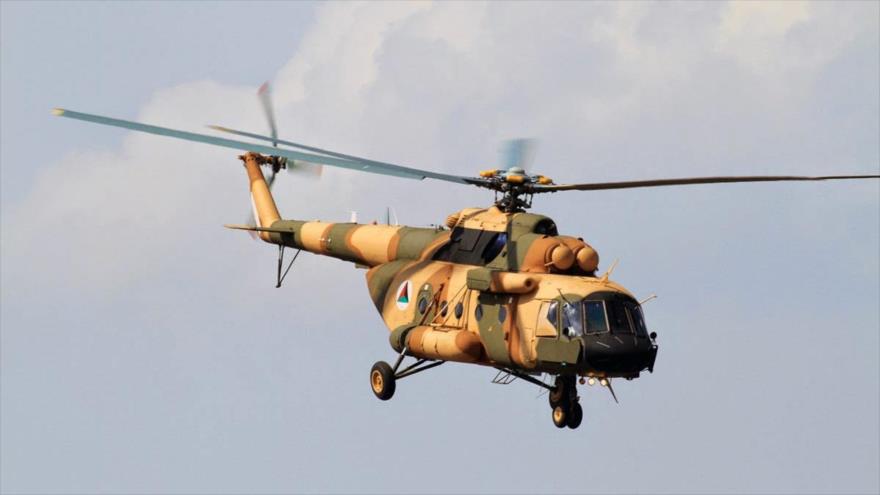 Un helicóptero militar afgano, modelo M-17.
