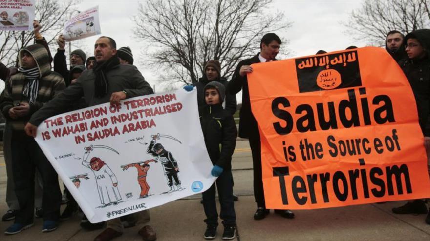 Musulmanes protestan en Francia contra las ejecuciones en Arabia Saudí.