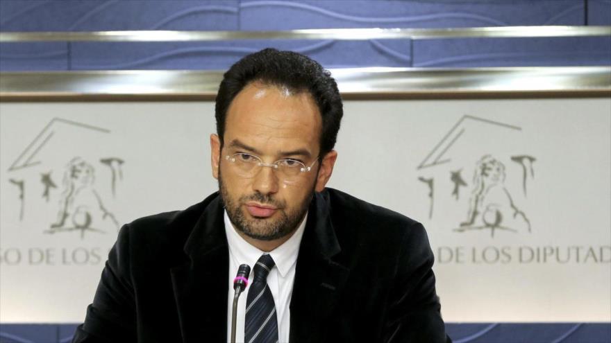 El portavoz del Grupo Socialista en el Congreso de los Diputados de España, Antonio Hernando.