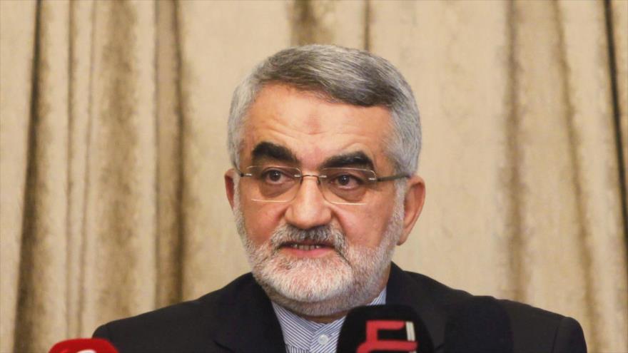 Presidente de la Comisión de Seguridad Nacional y Política Exterior del Parlamento iraní (Mayles), Alaedin Boruyerdi.