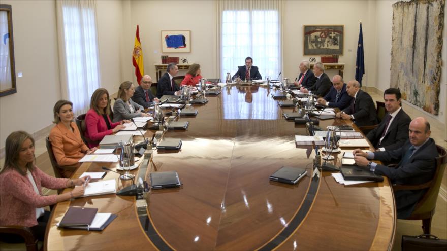 Una reunión del gabinete español, dirigido por el presidente en funciones del Gobierno, Mariano Rajoy.