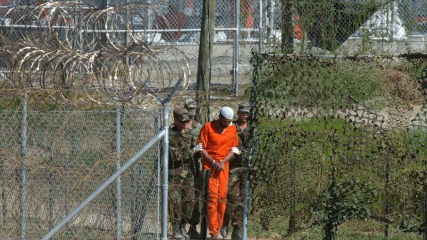 Un preso de Guantánamo.