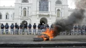 Diputados del FPV repudian represión de protestas contra despidos