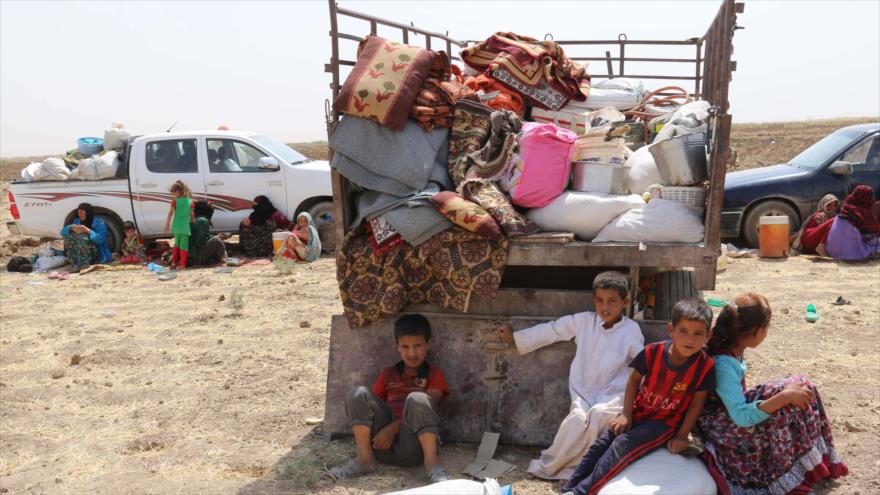 Familias iraquíes desplazadas de la localidad de Hawija, en la provincia de Kirkuk (norte).