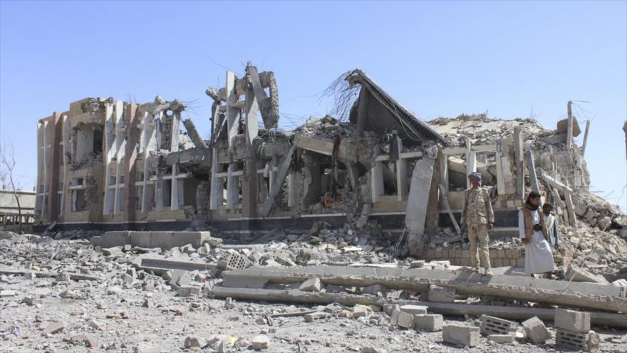 Destrucciones generadas por bombardeos saudíes en Saada, en el noroeste de Yemen.