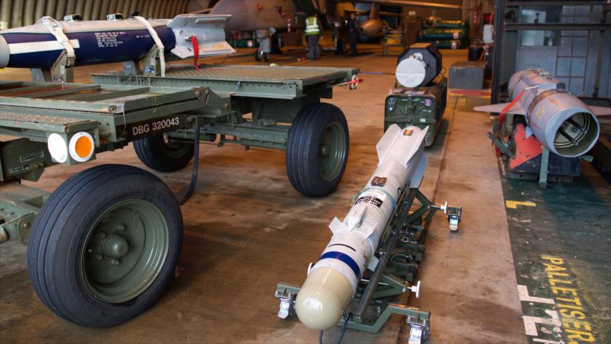 Un misil Brimstone en la base aérea Marham de la Real Fuerza Aérea británica en Norfolk, este del Reino Unido, 2 de diciembre de 2015.