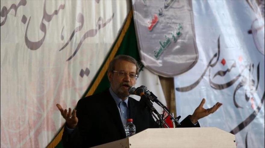 Presidente de la Asamblea Consultiva Islámica de Irán (Mayles), Ali Lariyani.