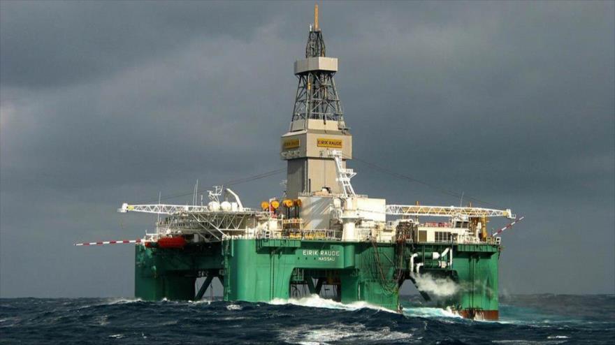 Una plataforma petrolera del Reino Unido cerca de las Islas Malvinas, Argentina.
