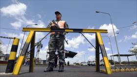 Parlamento venezolano exige a Maduro reabrir frontera con Colombia