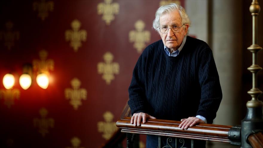 El intelectual estadounidense Noam Chomsky.