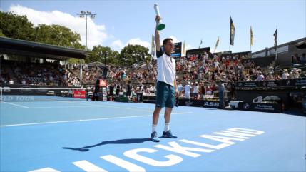 Bautista se proclama campeón del torneo de tenis de Auckland