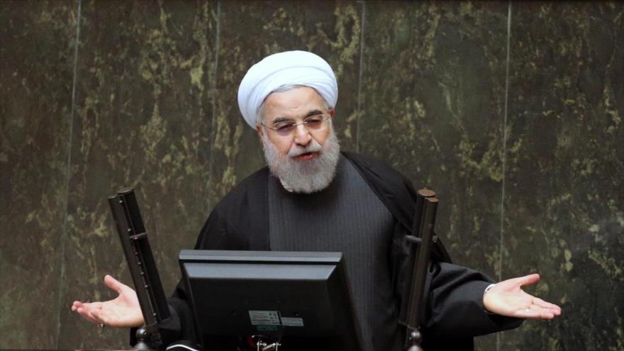 Rohani agradece al Líder por su apoyo a la aplicación del acuerdo nuclear