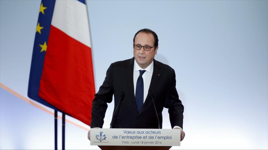 El presidente francés, François Hollande, en un discurso de año nuevo ante los sectores económicos del país, 18 de enero de 2016.