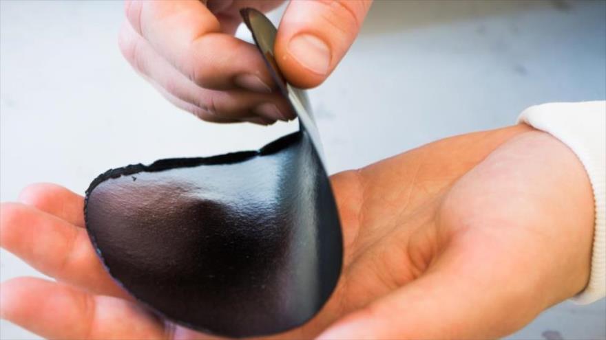 El nuevo material es un polímero ultrafino y transparente que permitiría, por ejemplo, regular la temperatura de nuestras prendas.
