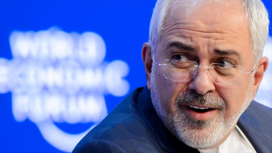 El canciller de Irán, Mohamad Yavad Zarif, durante un debate en el Foro Económico Mundial de Davos (Suiza), 20 de enero de 2016. 