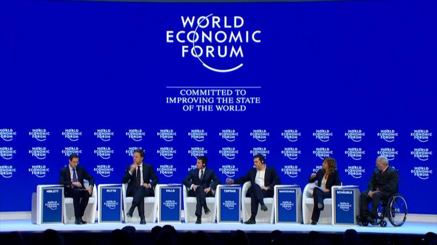 Los líderes europeos muestran en Davos su preocupación por la crisis de la UE