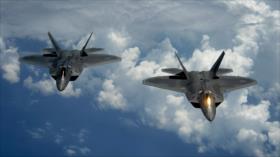 EEUU envía 12 cazas F-22 a su base militar en Japón