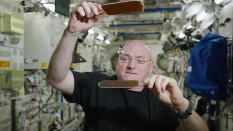 Video: Ping-pong con una gota de agua en el espacio