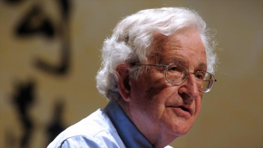 El politólogo estadounidense Noam Chomsky.