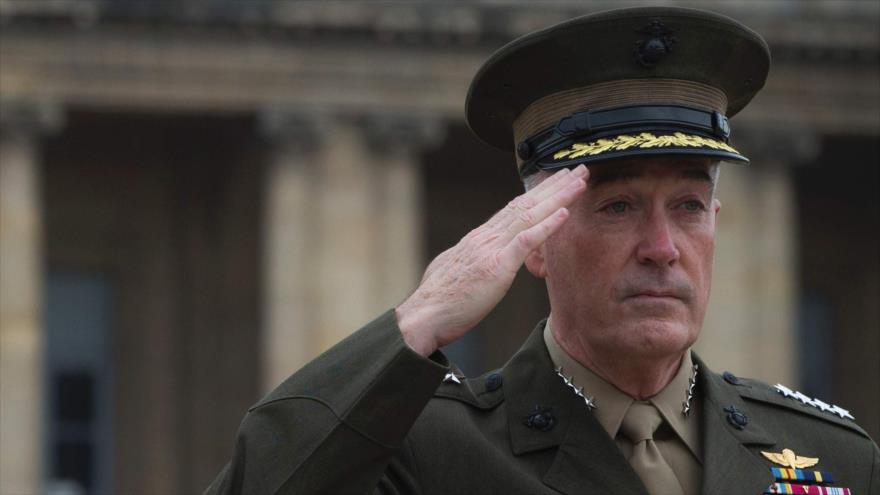 El jefe del Estado Mayor Conjunto estadounidense, el general Joseph Dunford, durante una visita oficial a París, capital francesa, 22 de enero de 2016.