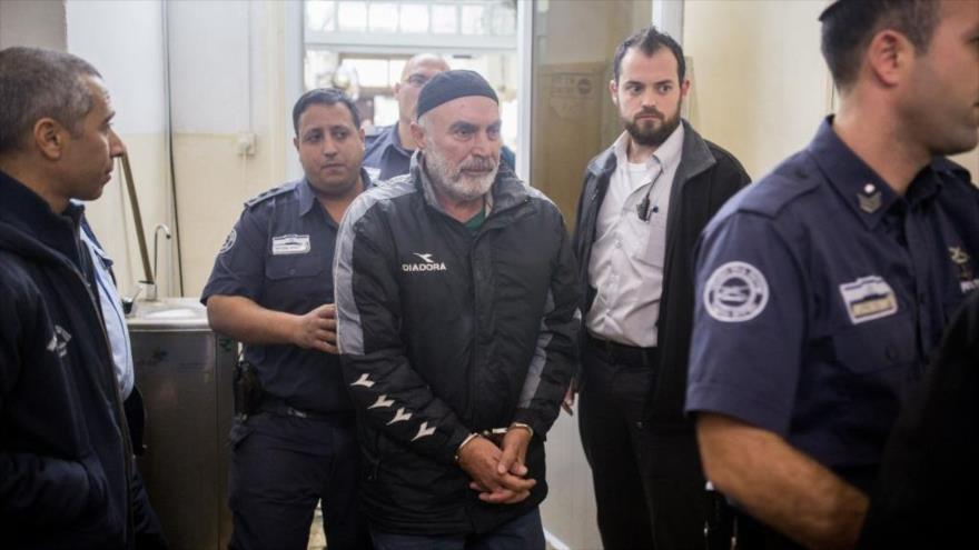 Activista israelí Ezra Nawi es conducido ante un tribunal israelí. 20 de enero de 2016