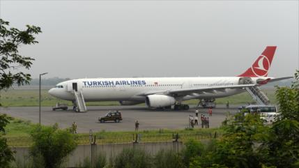 Avión turco realiza aterrizaje de emergencia por amenaza de bomba 