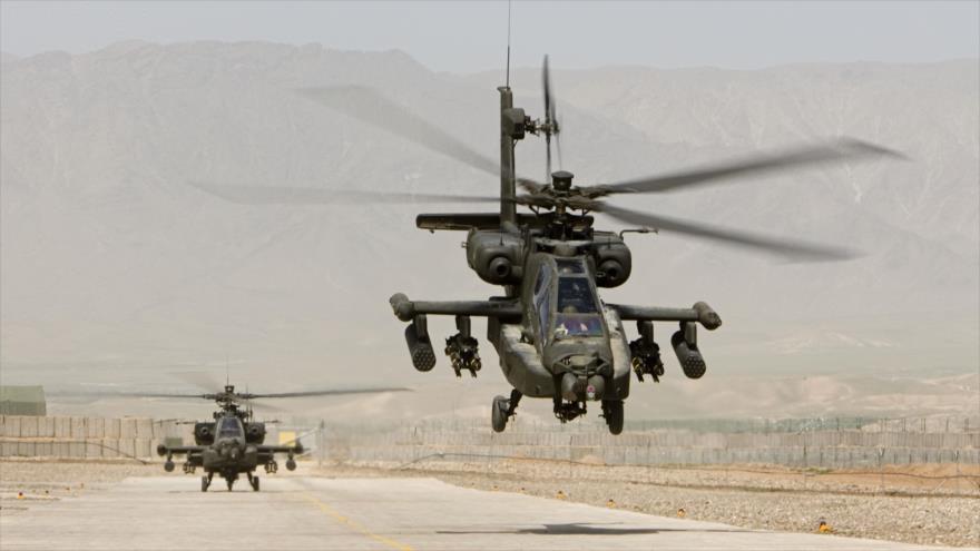 Helicópteros de ataque AH-64 Apache de origen estadounidenses