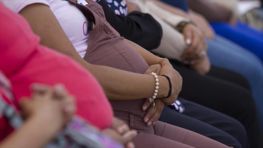 Cinco países de América Latina y El Caribe recomendaron evitar los embarazos debido al virus Zika.